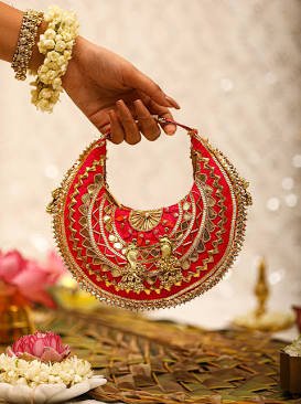pearl bag vs clutch vs potli